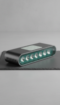 Intelligent LED aquarium light with adaptive spectrum